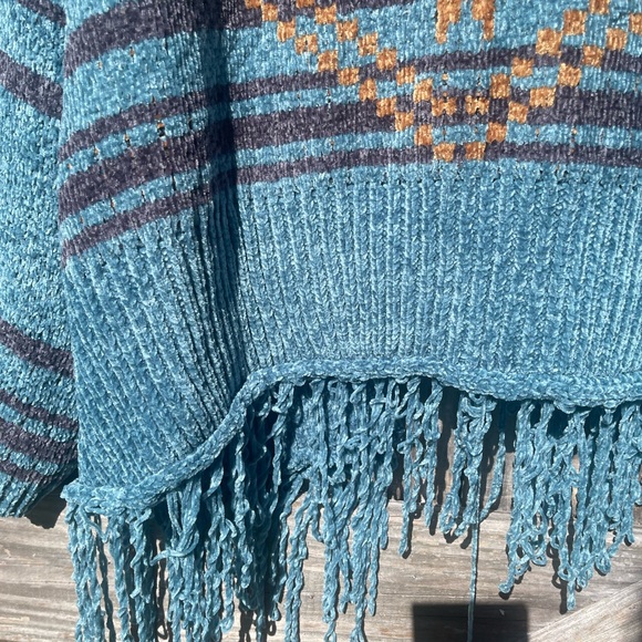 POL Teal and Brown Fringed Southwestern Cardigan - Picture 11 of 13